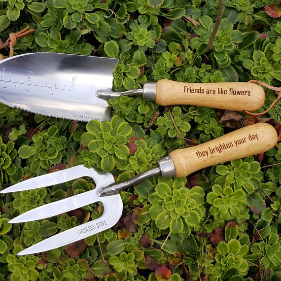 personalised garden trowel English Gardener's Tool Gift Set – Derwent Valley Engravers
